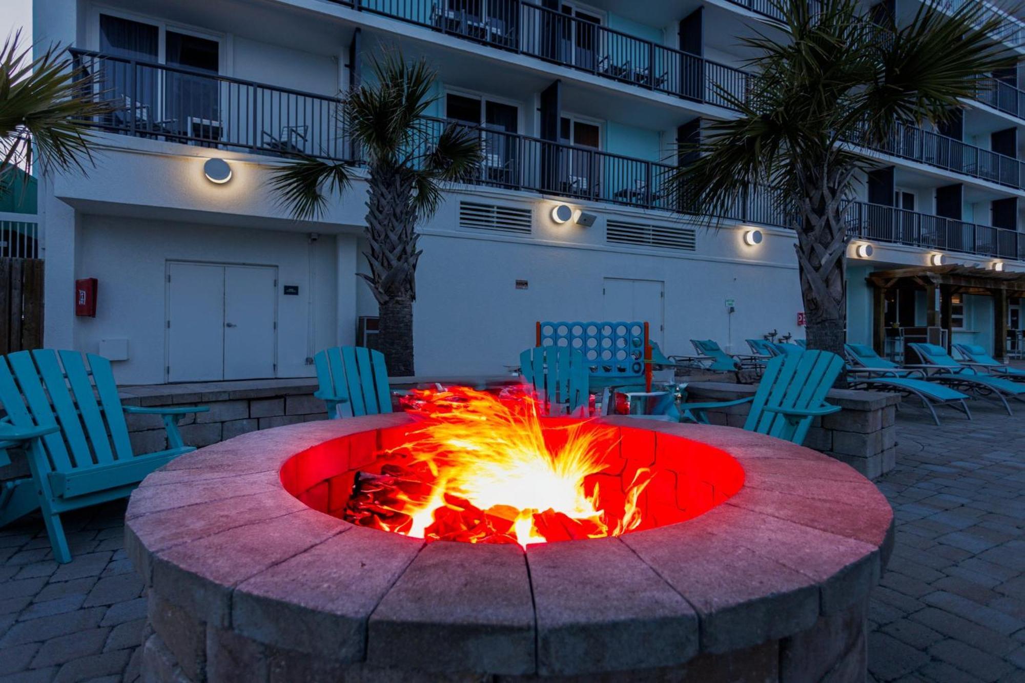 Holiday Inn Resort Oceanfront At Surfside Beach By Ihg Extérieur photo