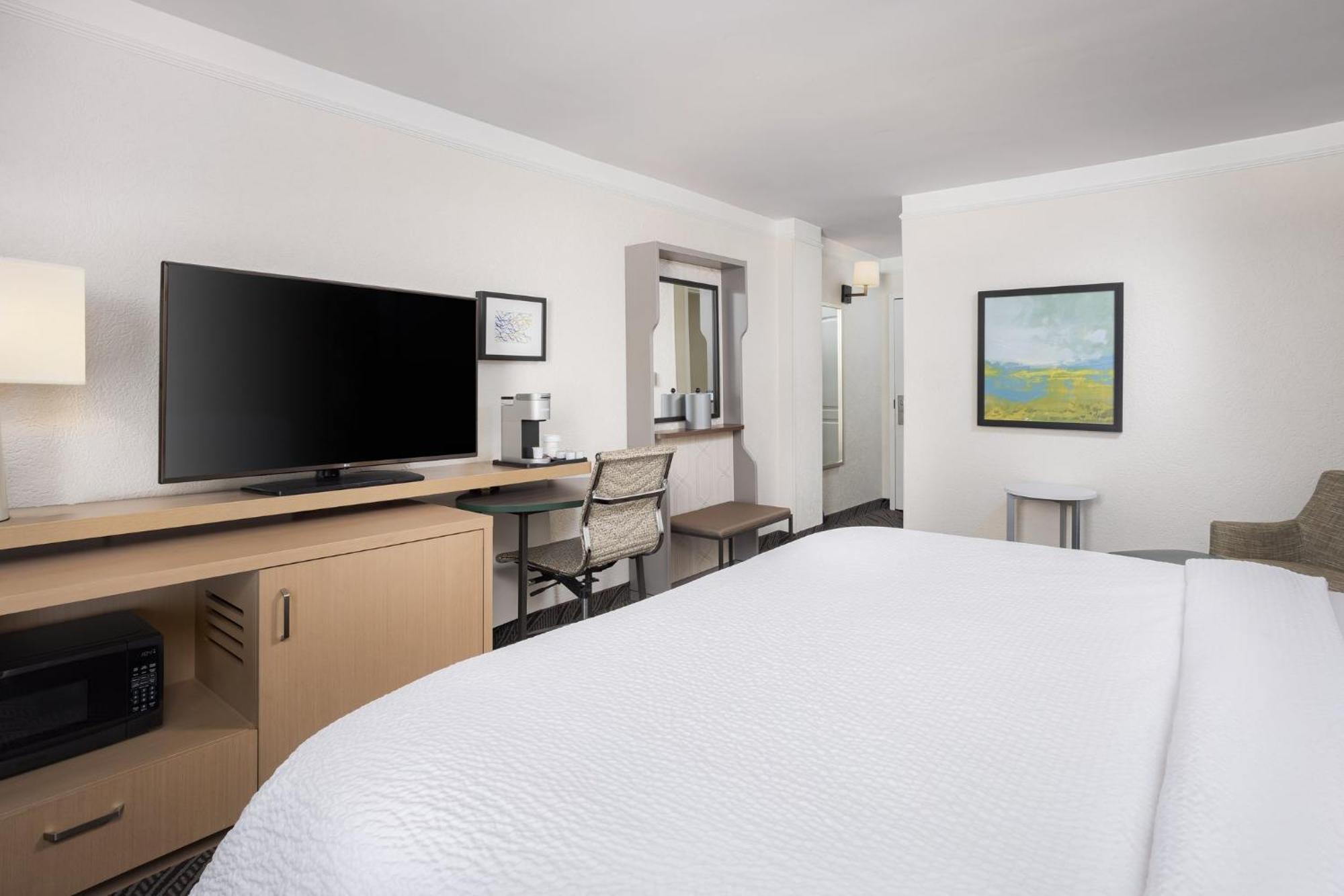 Holiday Inn Resort Oceanfront At Surfside Beach By Ihg Extérieur photo