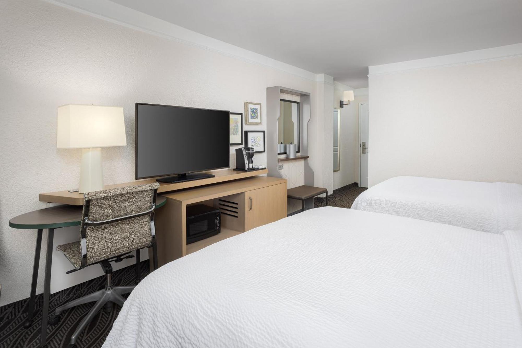 Holiday Inn Resort Oceanfront At Surfside Beach By Ihg Extérieur photo